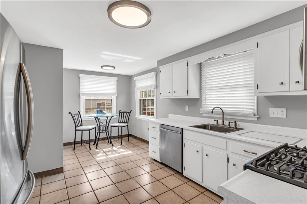 1035 Harvard Road Monroeville, PA 15146 - Photo 4 of 23 Gallery Image 4