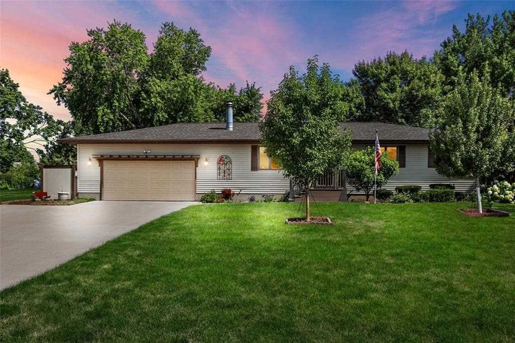 120 Brougham Road Robins, IA 52328 - Photo 1 of 34 Gallery Image 1