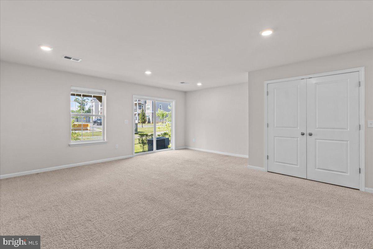 10 Rome Way Mount Laurel, NJ 08054 - Photo 7 of 33