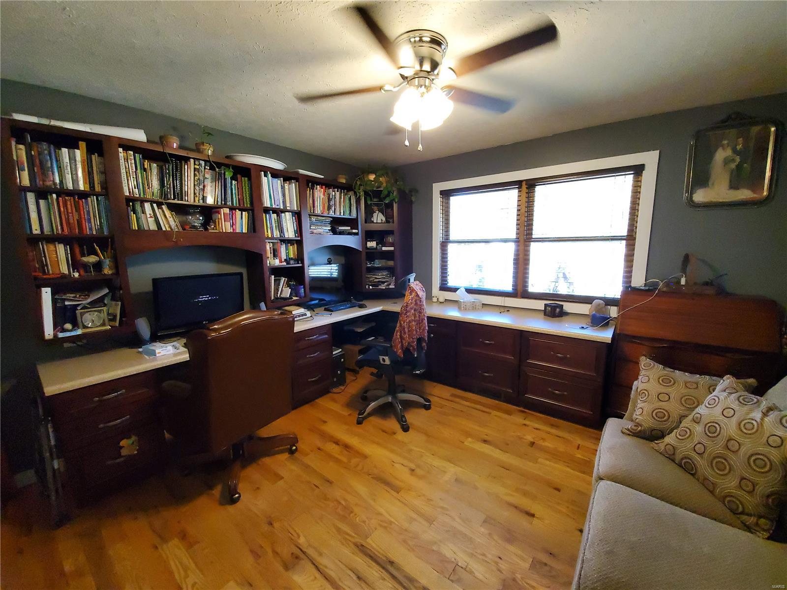 242 Main Street Radom, IL 62808 - Photo 29 of 34 Gallery Image 29