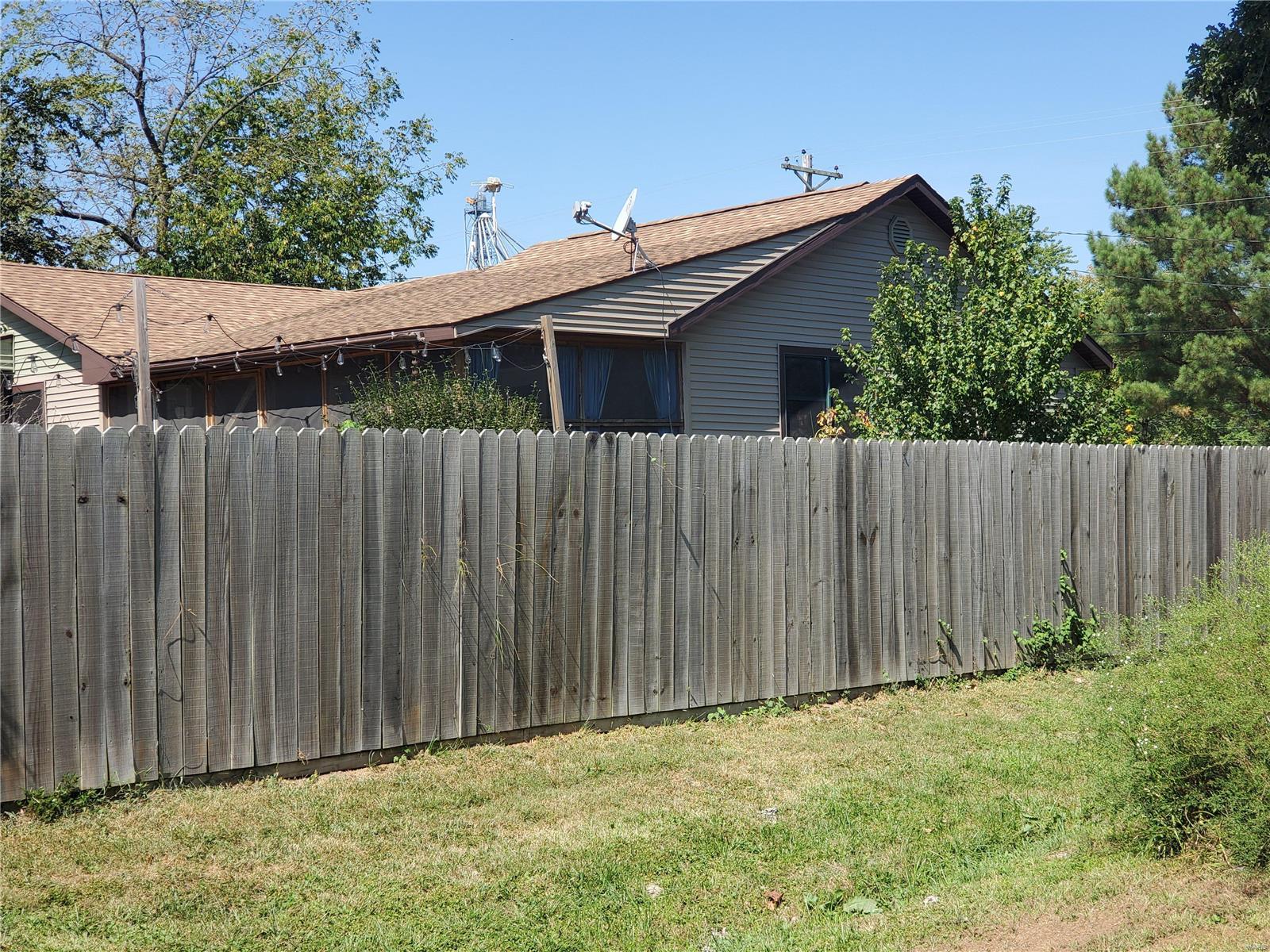242 Main Street Radom, IL 62808 - Photo 7 of 34 Gallery Image 7