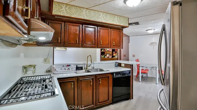 $225,000 | 14300 Clinton Street, Unit 64, Garden Grove, CA 92843