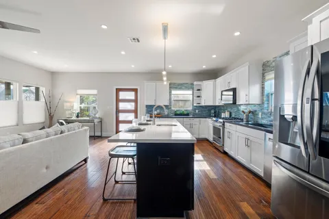 $799,000 | 4518 Avenue D, Austin, TX 78751