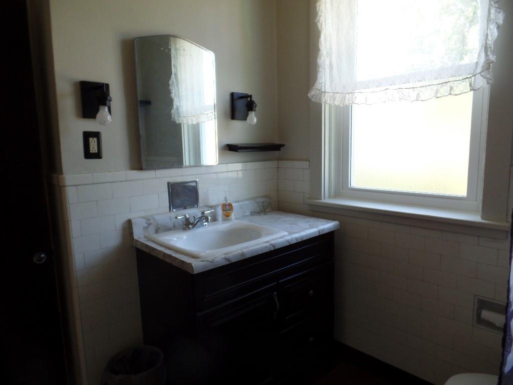 454 Mapleton Avenue Pittsburgh, PA 15228 - Photo 25 of 32 Gallery Image 25