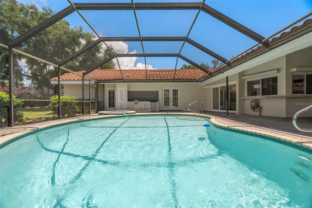 $949,500 | 167 Woodcreek Drive West, Safety Harbor, FL 34695