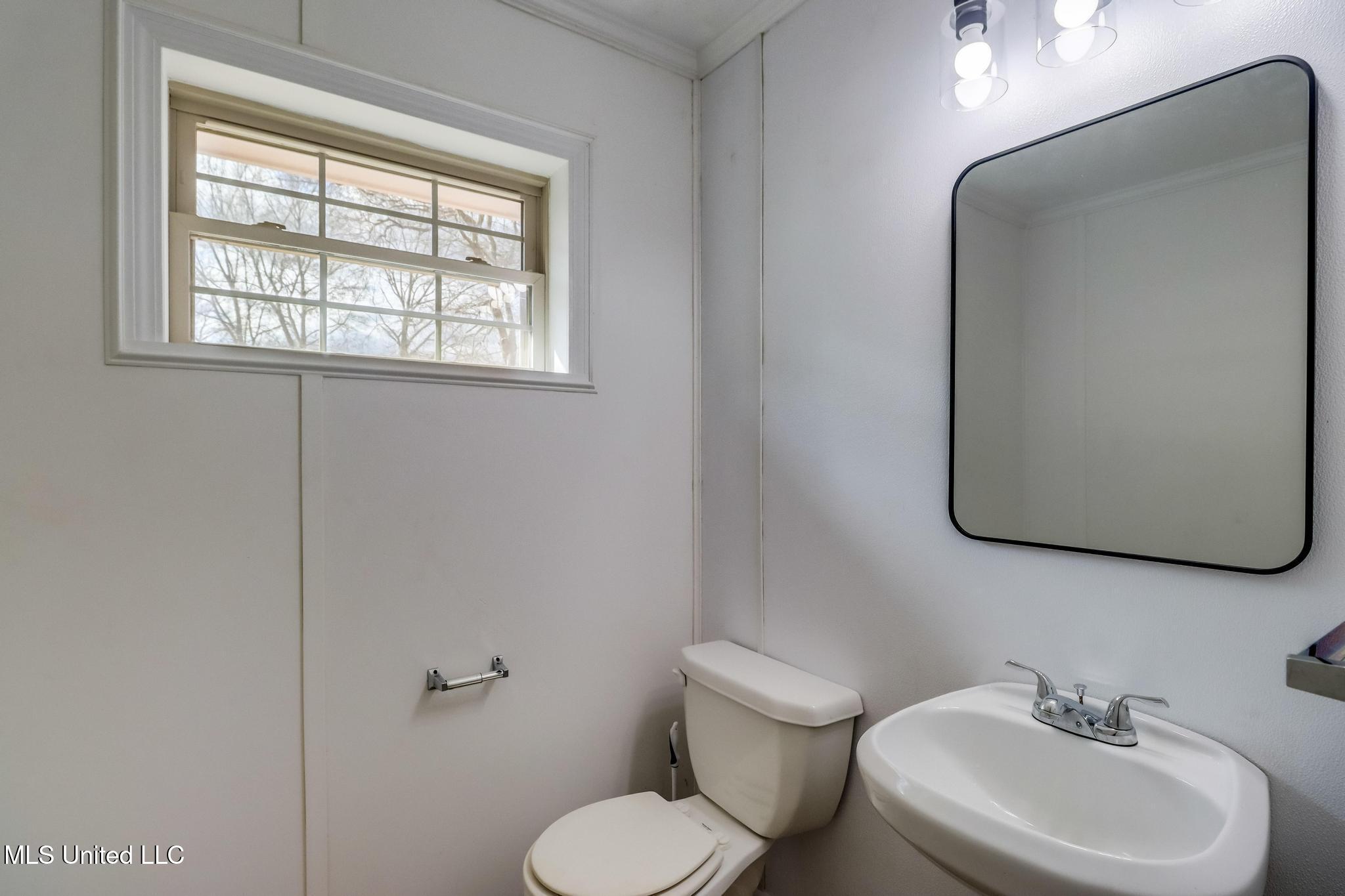 504 Clara Street Wiggins, MS 39577 - Photo 14 of 20 Photo Feb 03 2026, 3 52 11 PM (2)