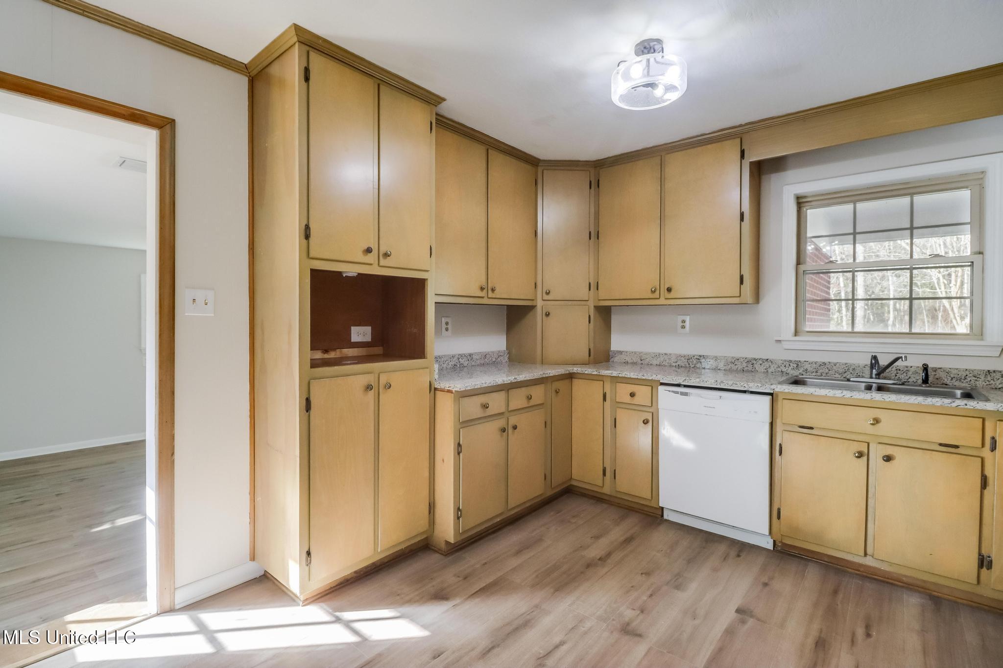 504 Clara Street Wiggins, MS 39577 - Photo 4 of 20 Photo Feb 03 2026, 3 48 43 PM (2)