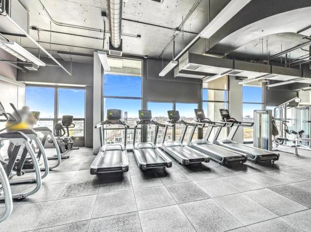 1530 South State Street, Unit 17R Chicago, IL 60605 - Photo 38 of 44 a view of a room with gym equipment