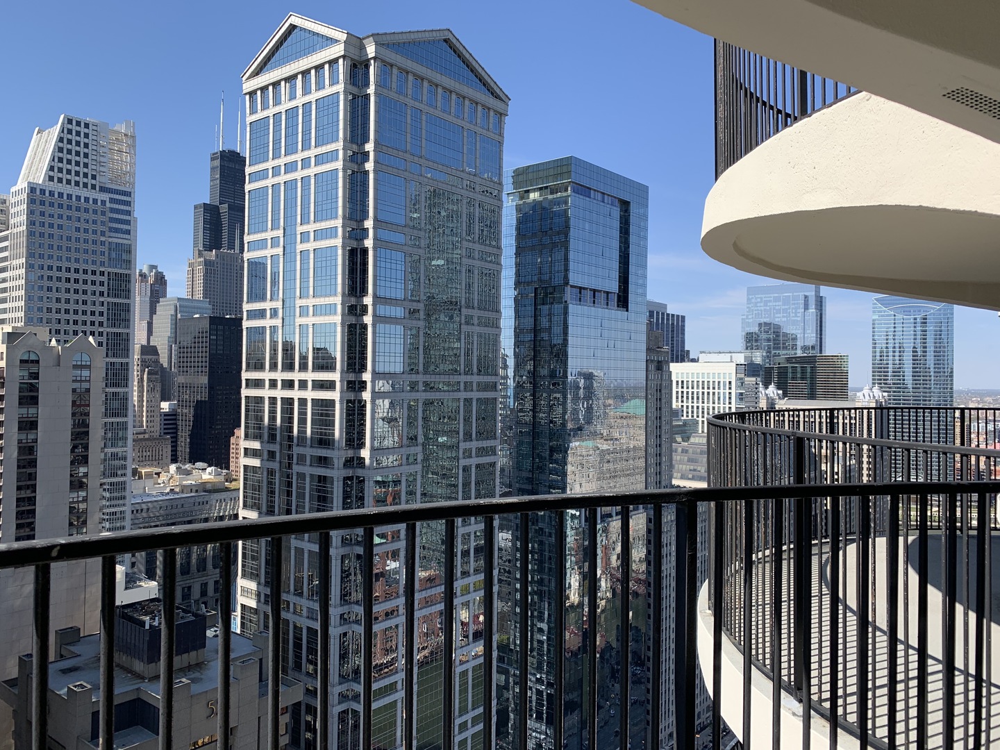 300 North State Street, Unit 4710 Chicago, IL 60654 - Photo 8 of 17