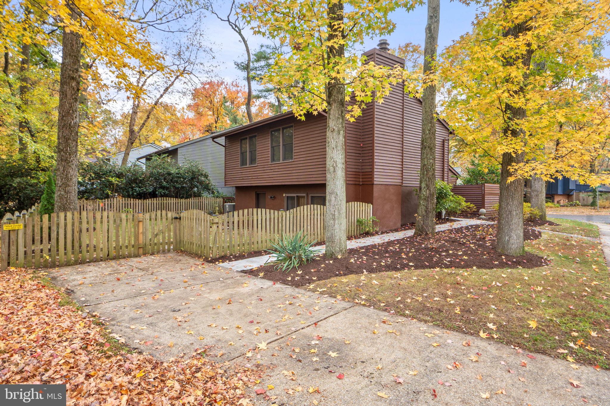 1813 Glade Court Annapolis, MD 21403 - Photo 35 of 35 a view of a backyard with tree