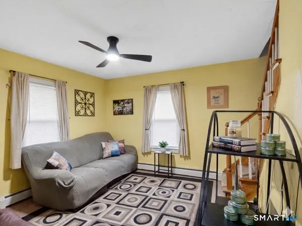 $219,900 | 30 Barbara Avenue, East Hampton, CT 06424