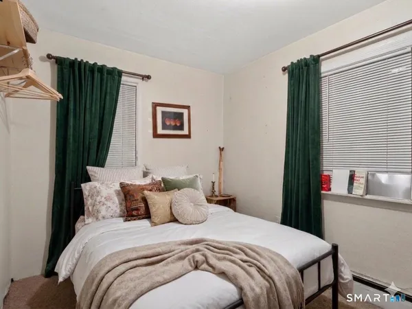 $219,900 | 30 Barbara Avenue, East Hampton, CT 06424