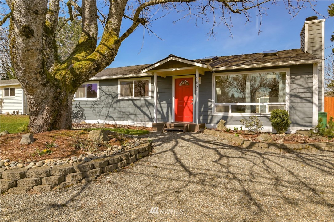 11652 Southeast 164th Street Renton, WA 98058 - Photo 2 of 27 Gallery Image 2