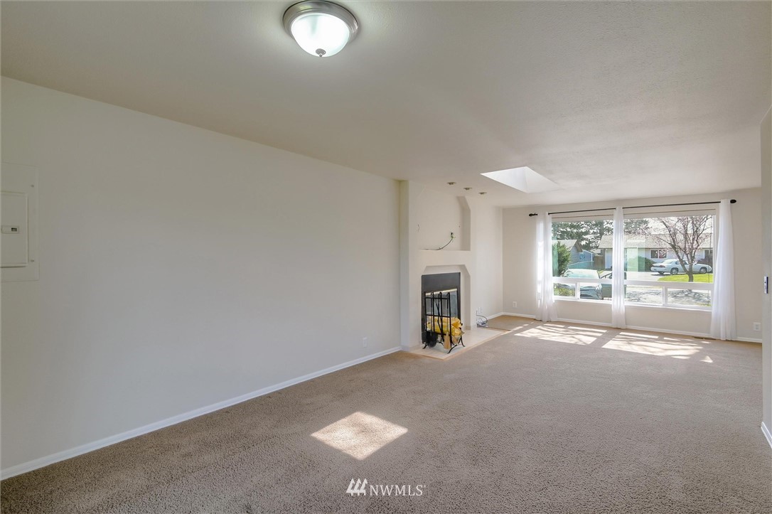 11652 Southeast 164th Street Renton, WA 98058 - Photo 11 of 27 Gallery Image 11