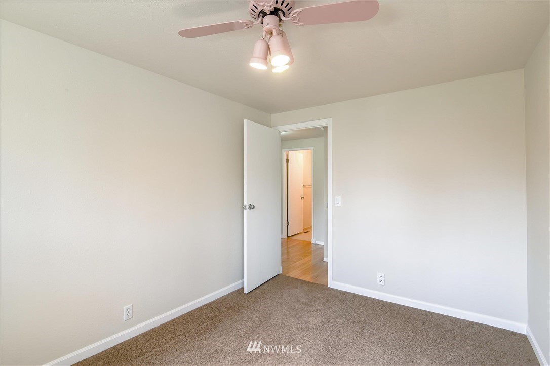 11652 Southeast 164th Street Renton, WA 98058 - Photo 16 of 27 Gallery Image 16