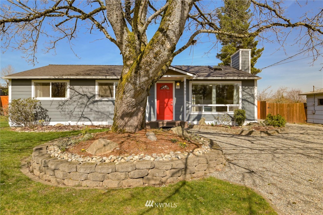 11652 Southeast 164th Street Renton, WA 98058 - Photo 3 of 27 Gallery Image 3