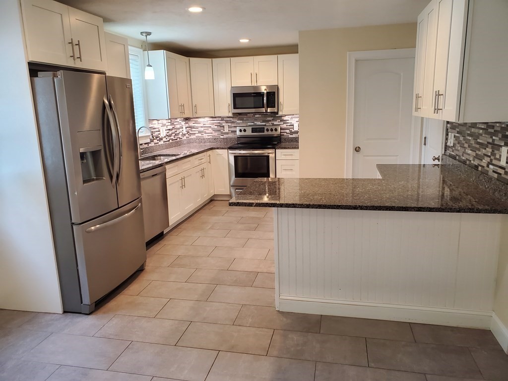 65 Kenberma Road Worcester, MA 01604 - Photo 22 of 42 Gallery Image 22