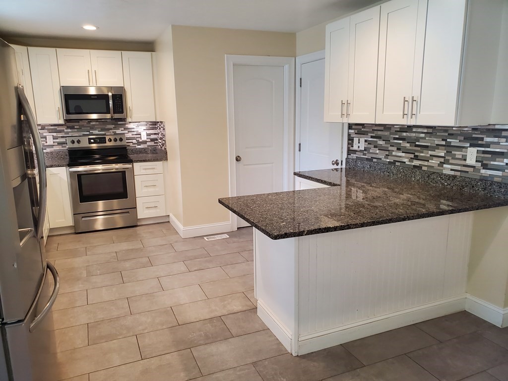 65 Kenberma Road Worcester, MA 01604 - Photo 28 of 42 Gallery Image 28