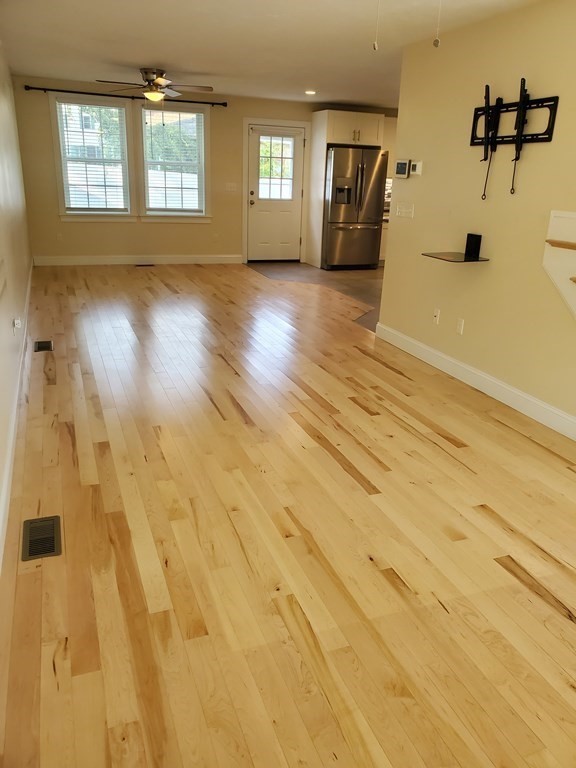 65 Kenberma Road Worcester, MA 01604 - Photo 10 of 42 Gallery Image 10