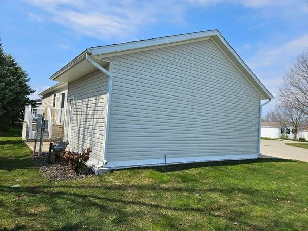 $174,900 | 6543 West Meadowlark Drive, Jenison, MI 49428