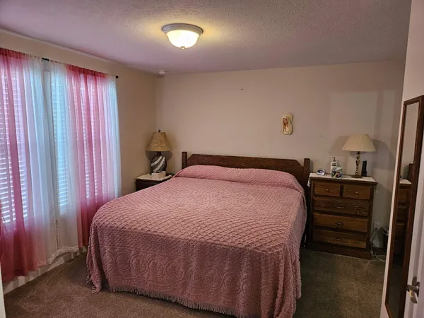 $174,900 | 6543 West Meadowlark Drive, Jenison, MI 49428