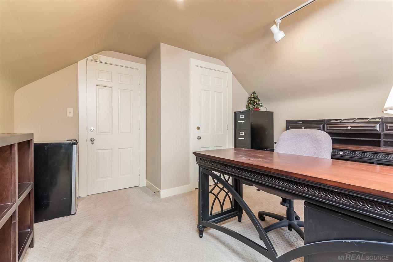 621 South Oxford Road Grosse Pointe Woods, MI 48236 - Photo 39 of 57