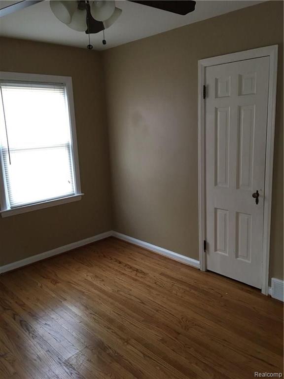 1308 Roslyn Road Grosse Pointe, MI 48236 - Photo 12 of 21