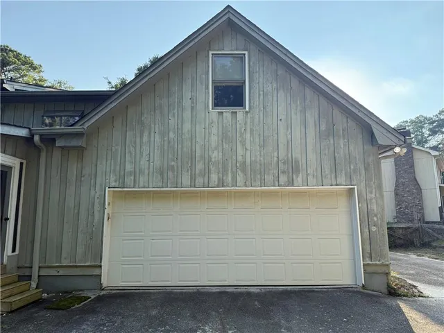 $360,000 | 958 Sweet Briar Trail Southeast, Conyers, GA 30094