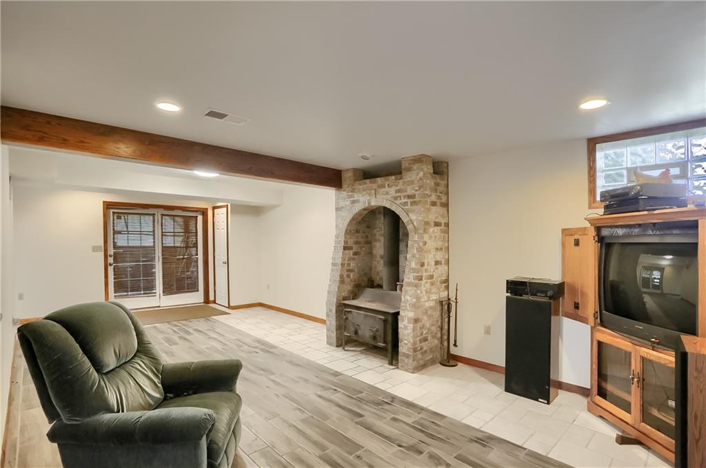 635 Cameron Road New Castle, PA 16101 - Photo 30 of 48