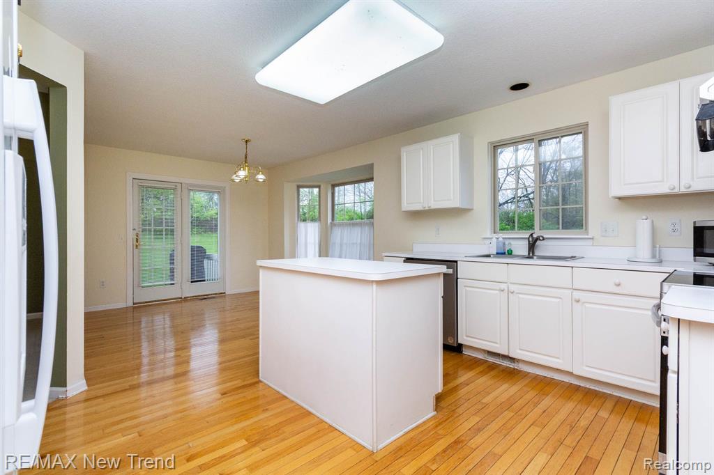 4905 Ravine Court Ann Arbor, MI 48105 - Photo 15 of 46