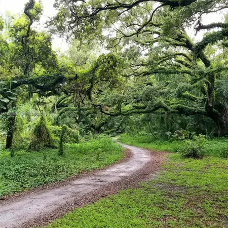 $1,800 | 9470 Poinciana Place, Unit 301, Davie, FL 33324