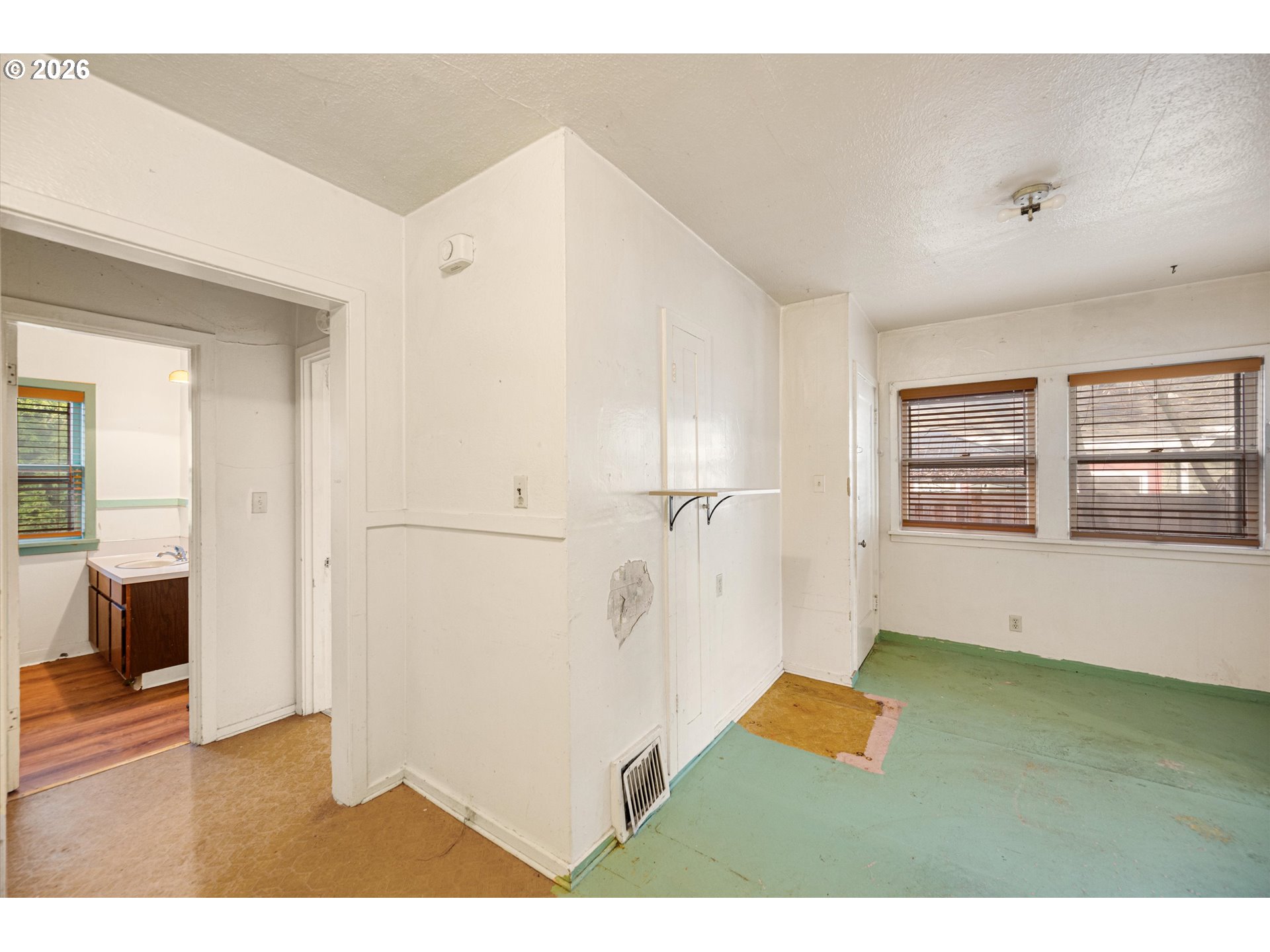 4635-4637 North Congress Avenue Portland, OR 97217 - Photo 21 of 33
