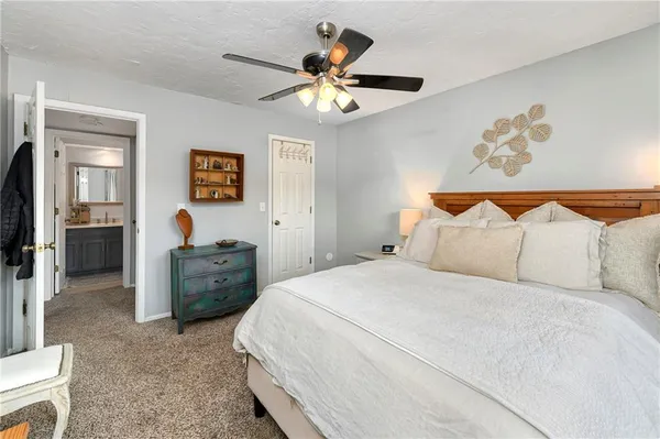 $179,900 | 12609 West 110th Terrace, Overland Park, KS 66210