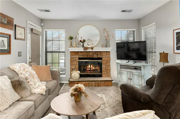 $179,900 | 12609 West 110th Terrace, Overland Park, KS 66210