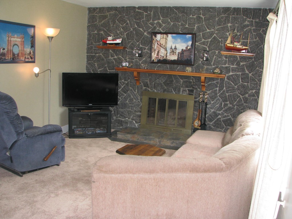 92 Conant Street Danvers, MA 01923 - Photo 9 of 27 Gallery Image 9