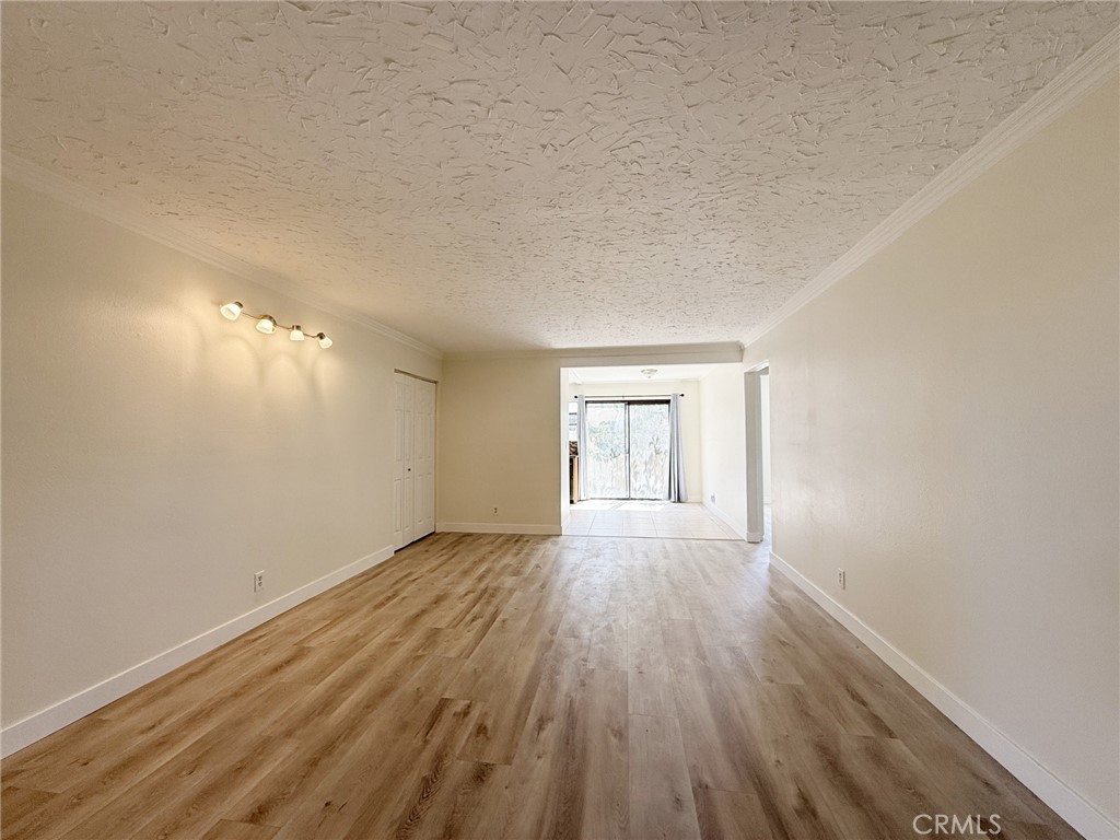 231 Springview Irvine, CA 92620 - Photo 2 of 23