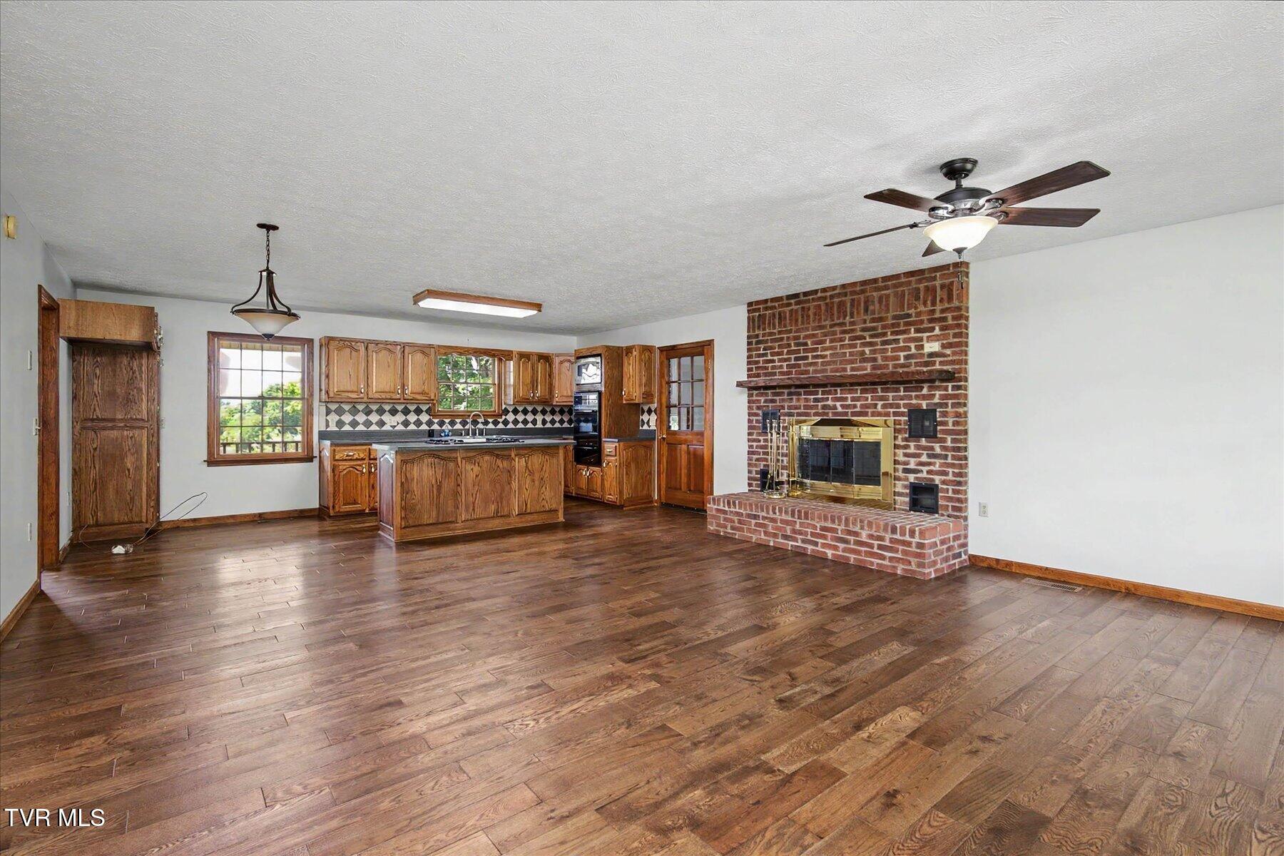 268 Byington Road Rogersville, TN 37857 - Photo 7 of 53 07-268 Byington -6