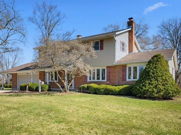 $500,000 | 401 East Side Drive, Geneva, IL 60134