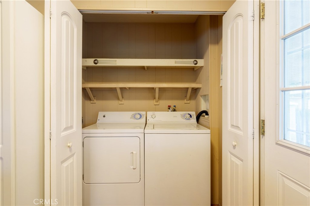 4000 Pierce Street, Unit 72 Riverside, CA 92505 - Photo 10 of 20 a utility room with dryer and washer