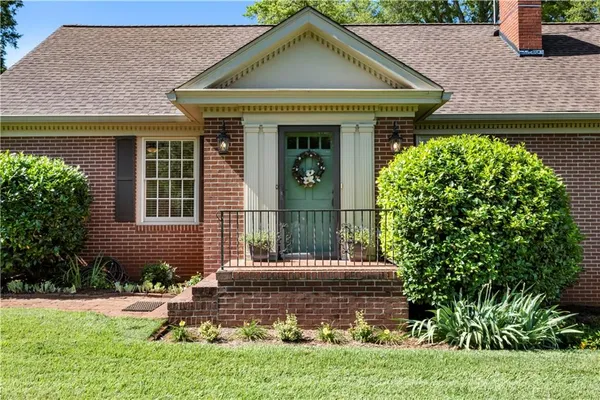 $475,000 | 512 Williamsburg Drive, Dalton, GA 30720