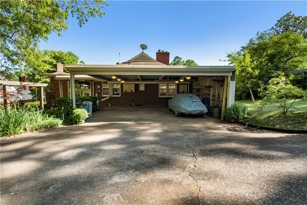 $475,000 | 512 Williamsburg Drive, Dalton, GA 30720