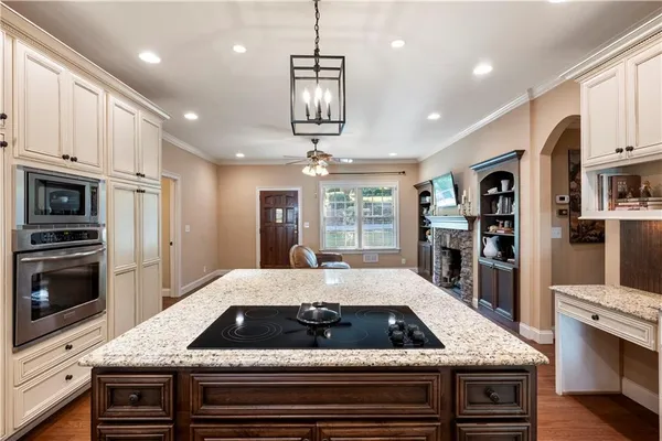 $475,000 | 512 Williamsburg Drive, Dalton, GA 30720