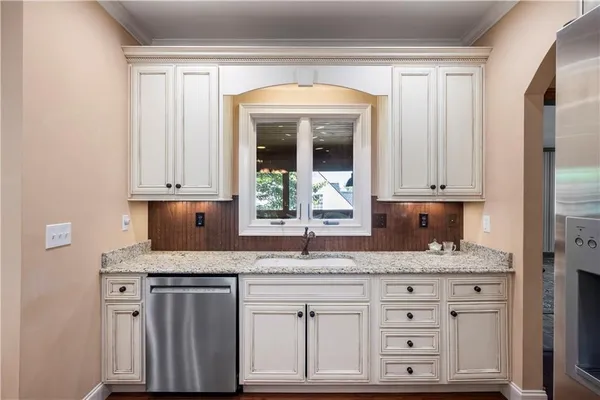 $475,000 | 512 Williamsburg Drive, Dalton, GA 30720