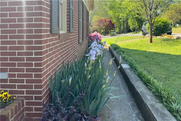 $475,000 | 512 Williamsburg Drive, Dalton, GA 30720