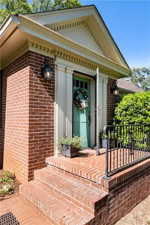 $475,000 | 512 Williamsburg Drive, Dalton, GA 30720