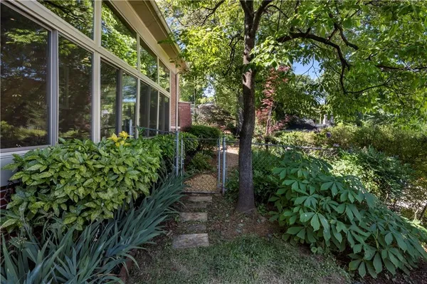 $475,000 | 512 Williamsburg Drive, Dalton, GA 30720