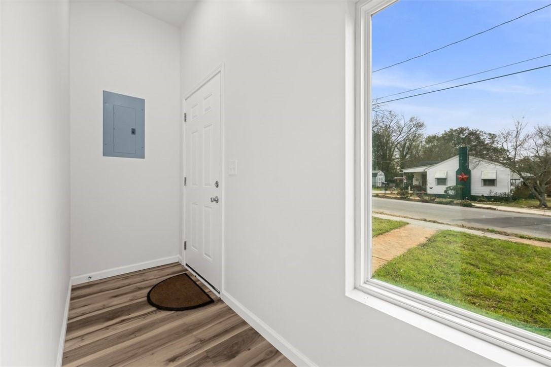 908 Linley Street Anderson, SC 29625 - Photo 2 of 42