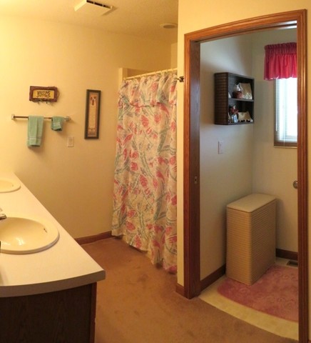 1232 Robin Road Dixon, IL 61021 - Photo 14 of 24