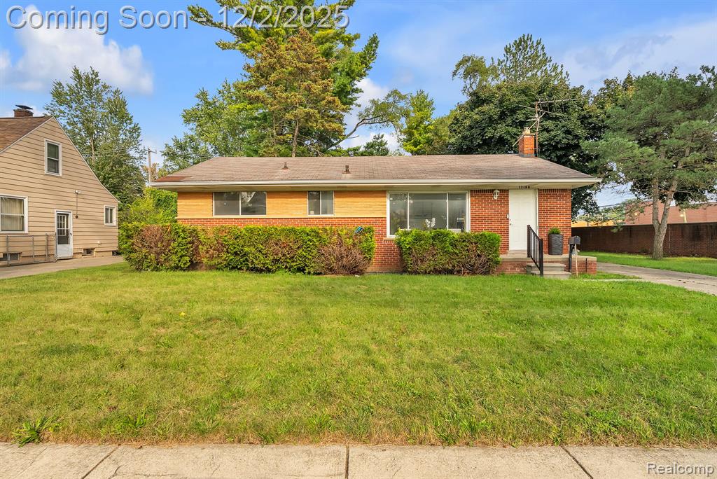 17150 Wakenden Redford, MI 48240 - Photo 2 of 35