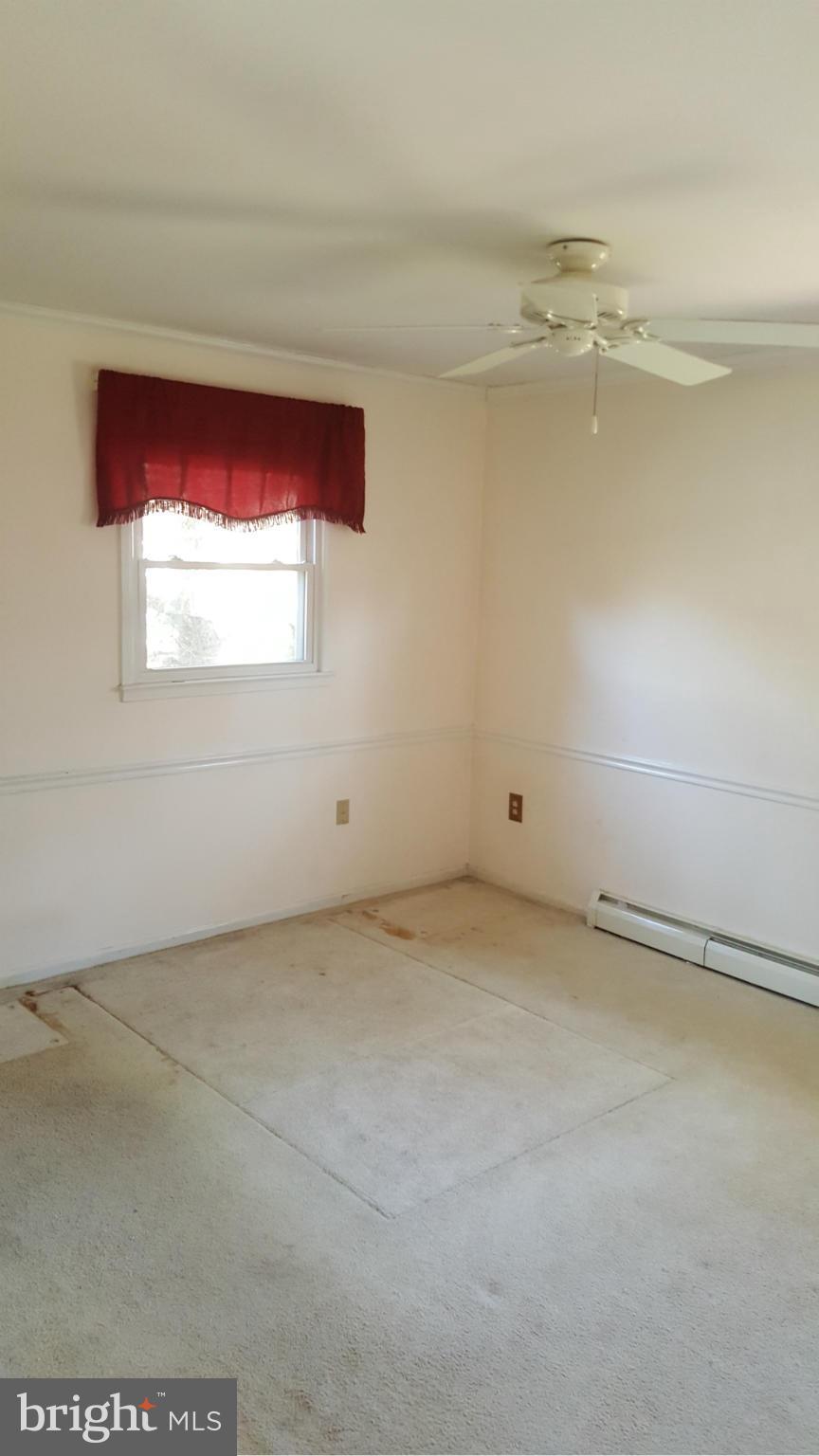 13701 Gilbert Road Woodbridge, VA 22193 - Photo 11 of 27 Bedroom (Master)
